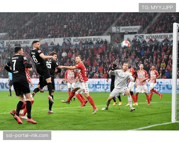 欧联杯席位关键战:弗赖堡与法兰克福的直接对话前瞻 欧联杯席位关键战:弗赖堡与法兰克福的直接对话前瞻