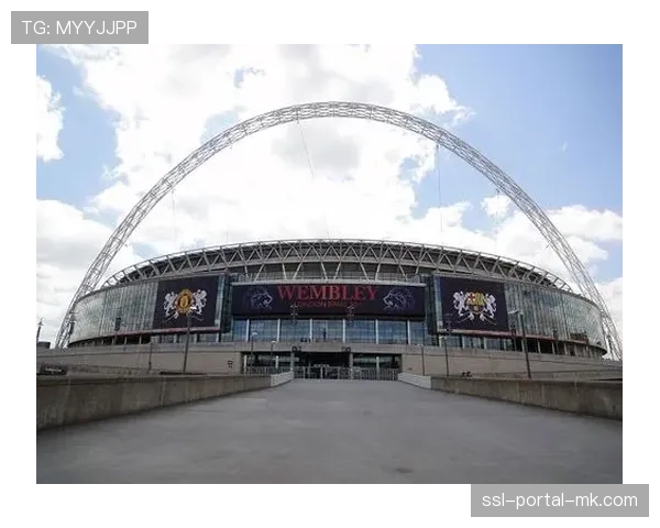 下赛季欧冠决赛场地温布利球场开始进行专项维护升级